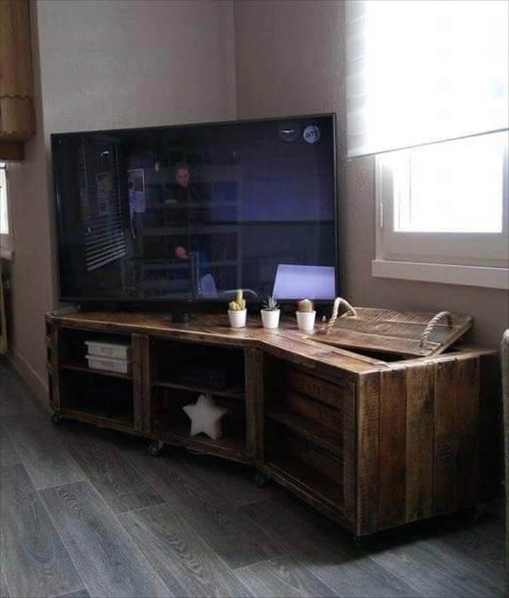 no-cost wooden pallet sectional TV console 