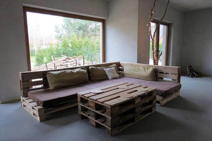 Wooden pallet sofa and coffee table