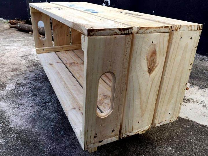 pallet crate box on legs