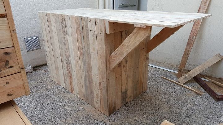 wooden pallet kitchen island or console