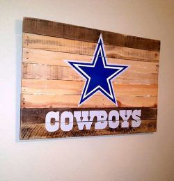 recycled pallet bedroom star wall accent