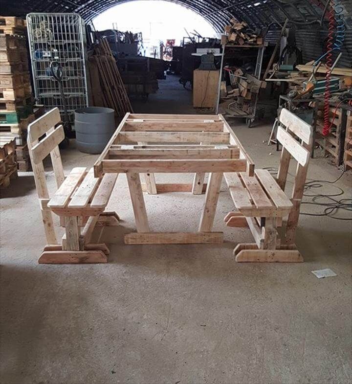 Recycled pallet dining set