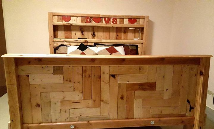 handcrafted wooden pallet king size bed
