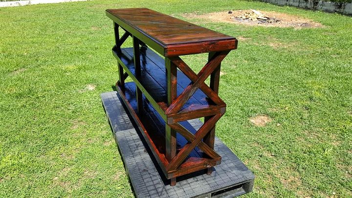 console table made of pallets