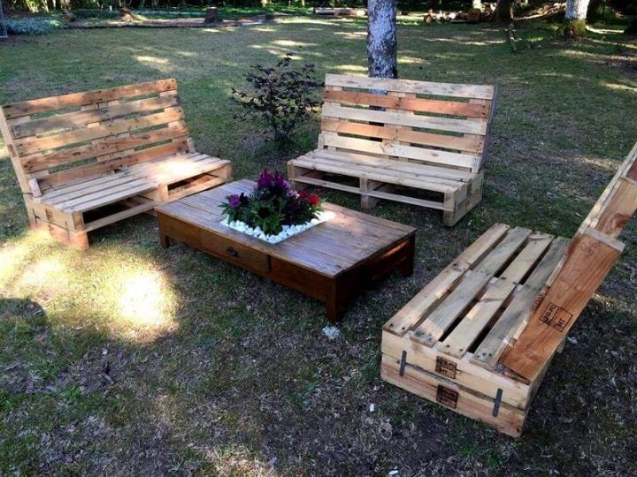 Gorgeous Pallet Outdoor Furniture Set