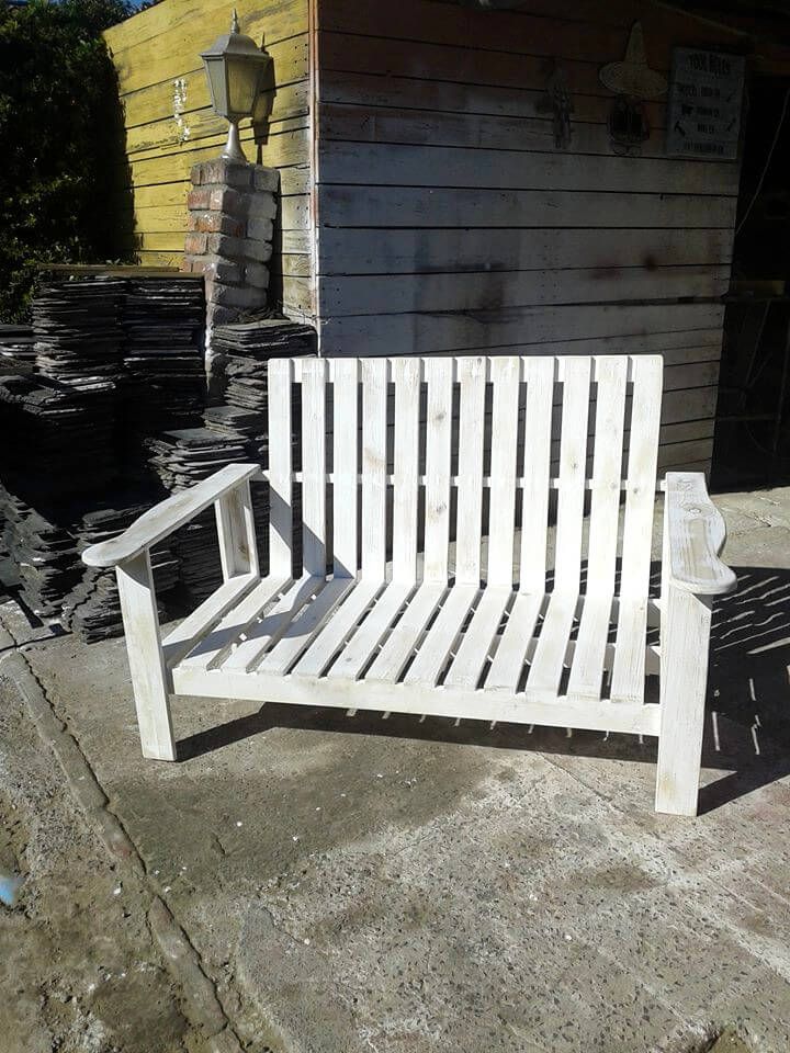 chic white pallet patio bench