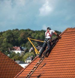 Why It Is Important To Hire Professional Roofing Services To Fix Your Roof