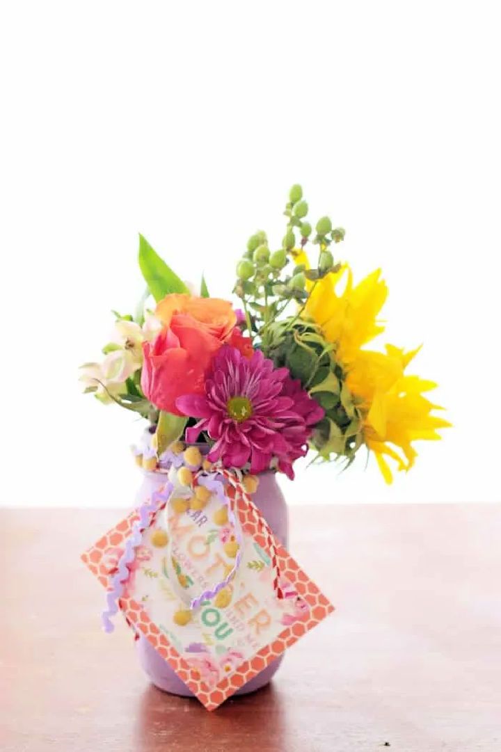 DIY Flower Vase Idea