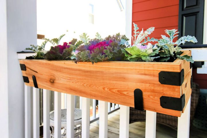 DIY Garden Planter Box