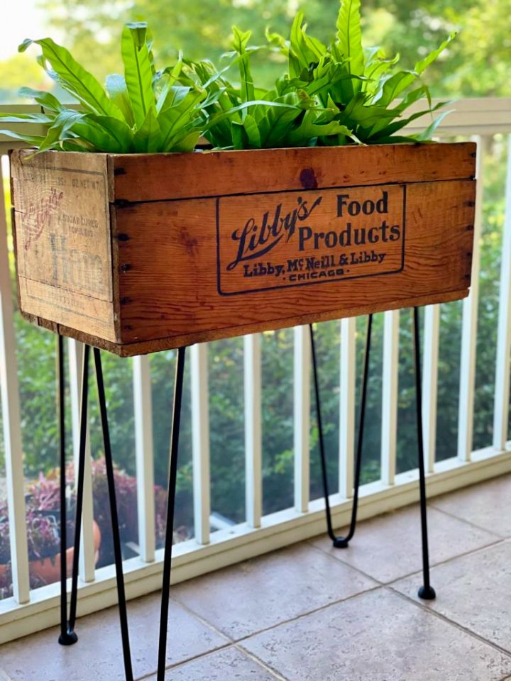 How To Turn Vintage Crate to Modern Plant Stand