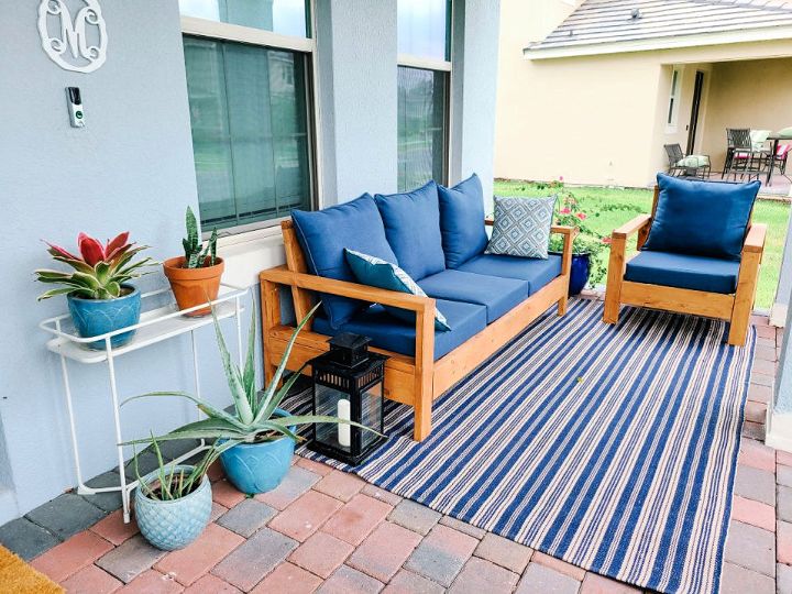 DIY Modern Outdoor Sofa