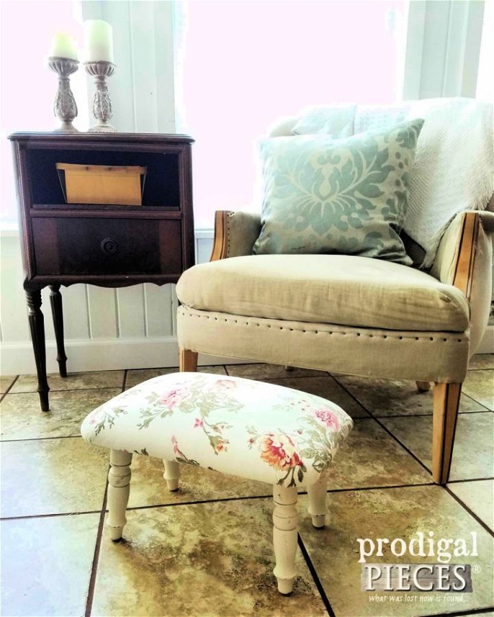 25 DIY Footrest Ideas Free DIY Footstool Plans Pallet Ideas
