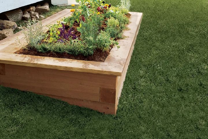 DIY Wood Stacked Raised Garden Bed