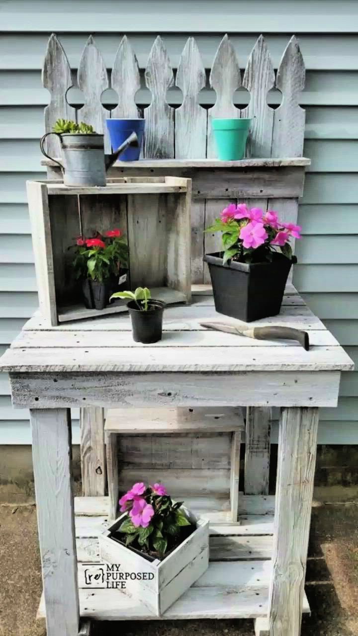 Reclaimed Wood Potting Bench 